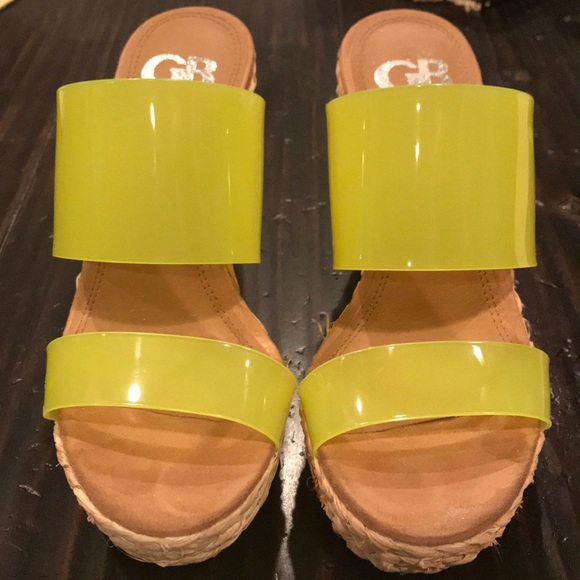 GIANNI BINI. BEAUTIFUL & BRIGHT WEDGE SHOES. - Picture 3 of 6